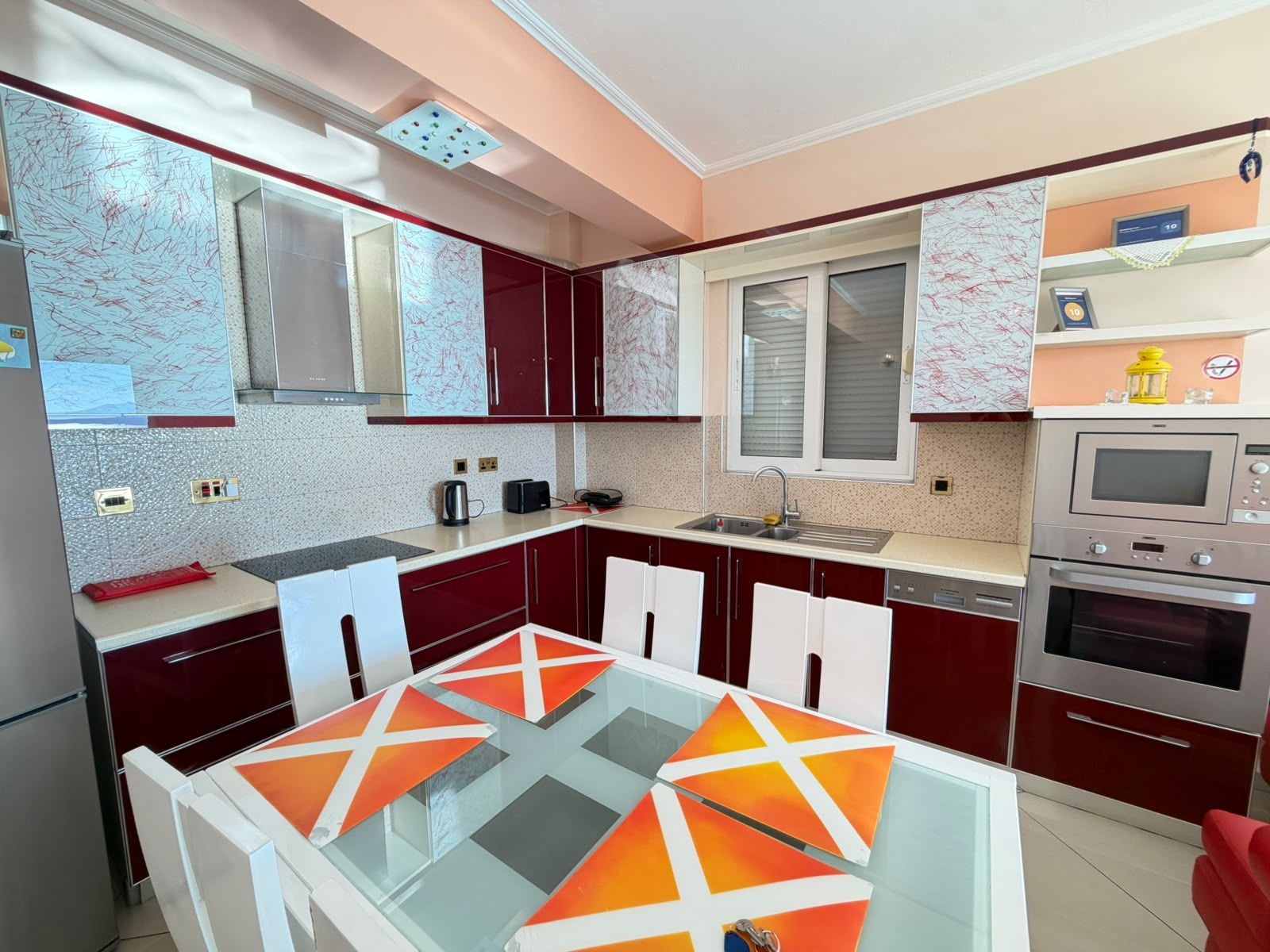 Eladó panorámás lakás Saranda – Korfu-kilátás | 170 000 €