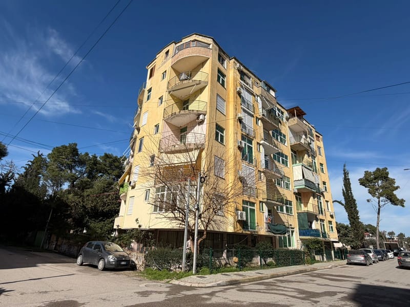 Durres öbölbe, Adria tengerparton használt lakás eladó
