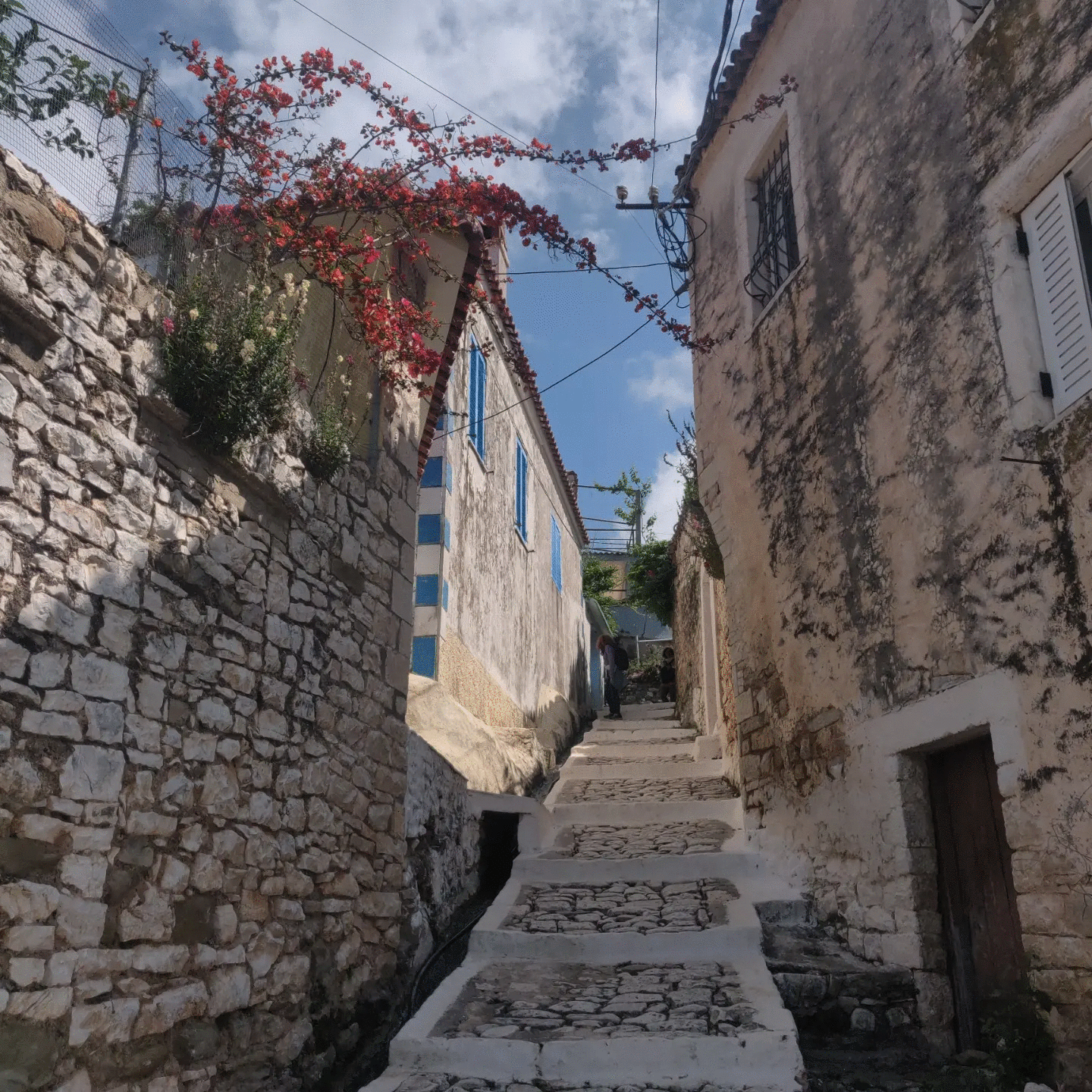 SARANDA ÉS KÖRNYÉKE TURISZTIKAI PROGRAMOK, KIRÁNDULÁSOK, TÚRÁK