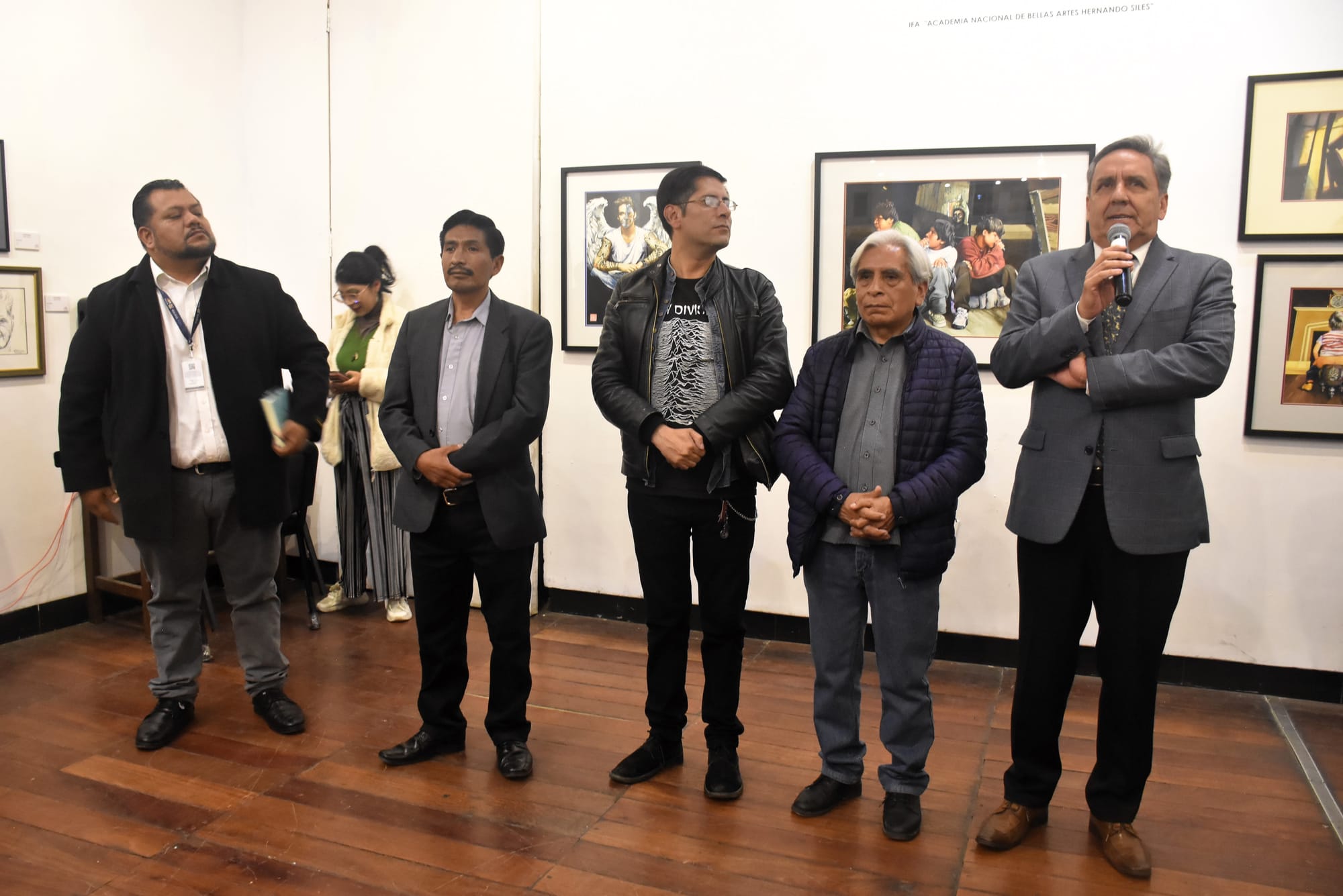Se inauguró la exposición de arte "Antología" del pintor Mario Conde