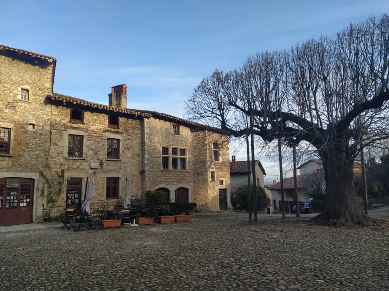 Pérouges