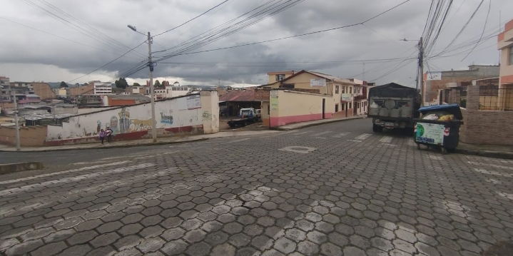 Venta de terreno de 1053 m2 