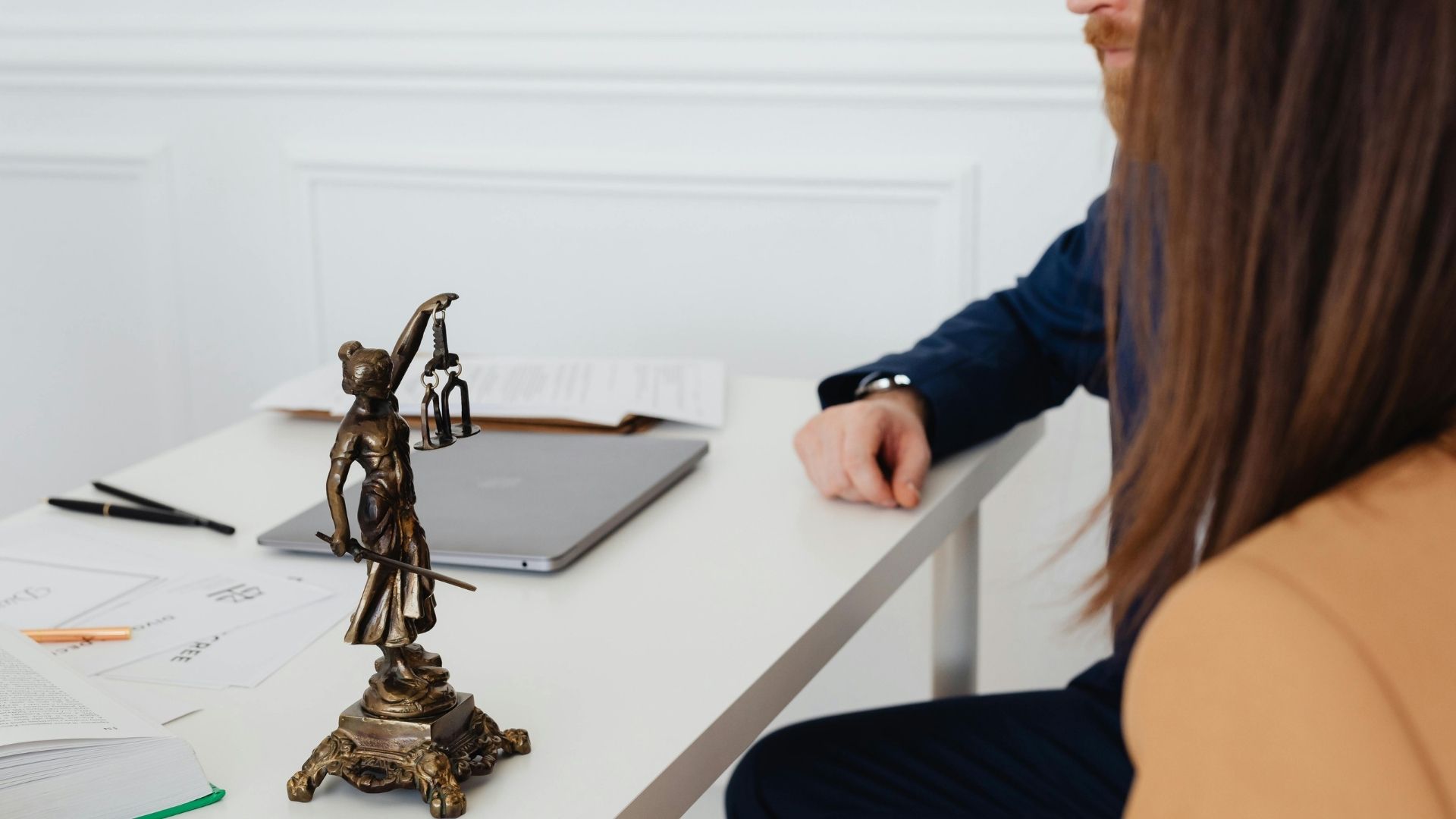 RADNA PRAVA U SLUČAJU INVALIDITETA ILI BOLESTI