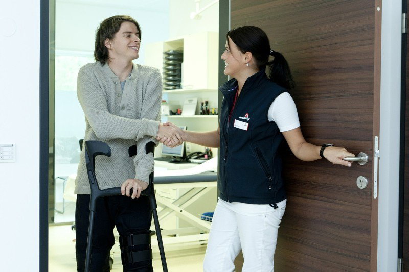 UTJECAJ JEZIKA (TERMINOLOGIJE) NA DRUŠTVENU PERCEPCIJU OSOBA S INVALIDITETOM