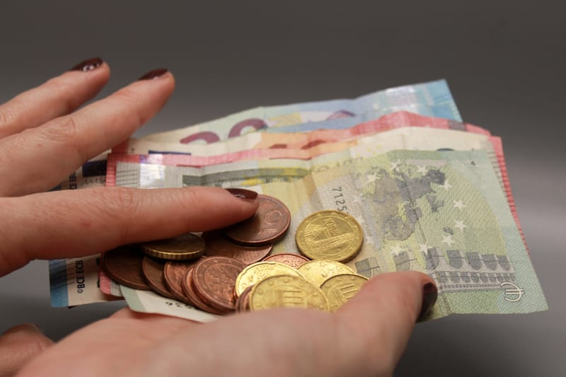 INKLUZIVNI DODATAK RAZJEDINIO IONAKO NESLOŽNE OSOBE S INVALIDITETOM