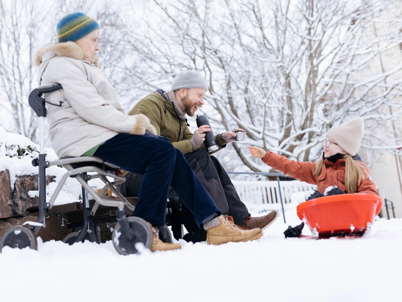 OSOBE S INVALIDITETOM I ZIMOVANJE: ZAŠTO SU ZIMSKE AKTIVNOSTI TEŠKO DOSTUPNE OSOBAMA S INVALIDITETOM