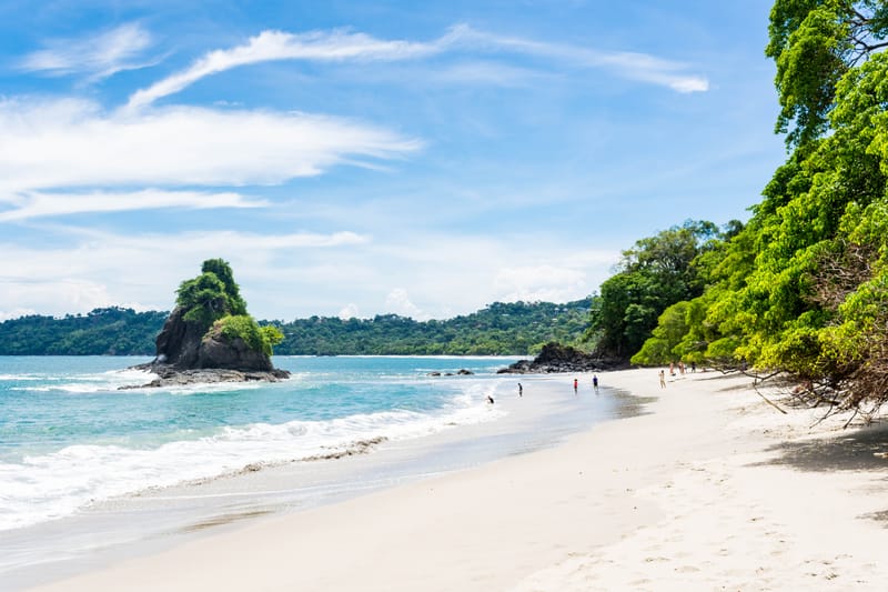 Costa Rica: Coast to Coast by "Globus"