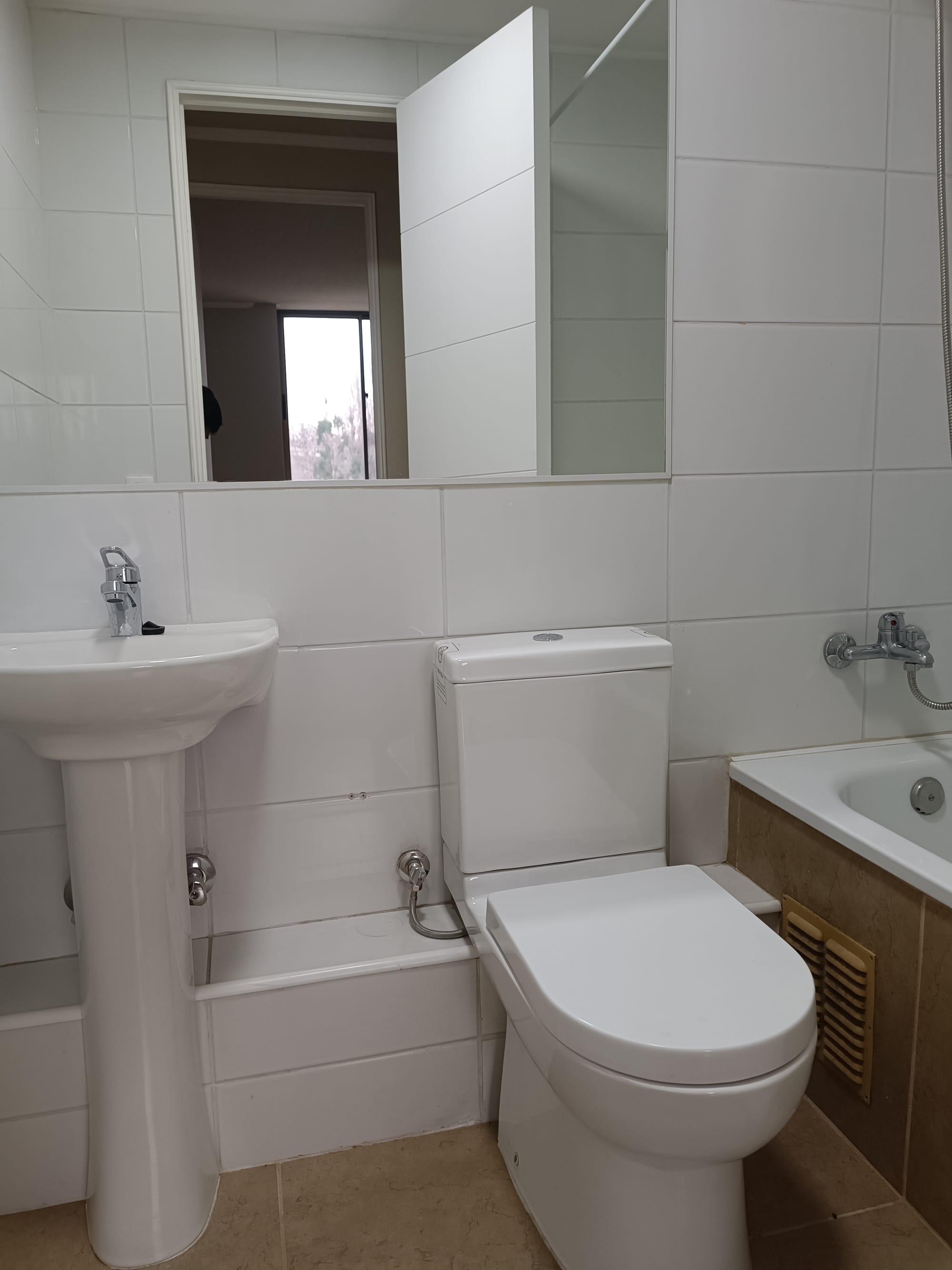 Venta Depto 2 dormitorios, 2 baños, bodega y estacionamiento