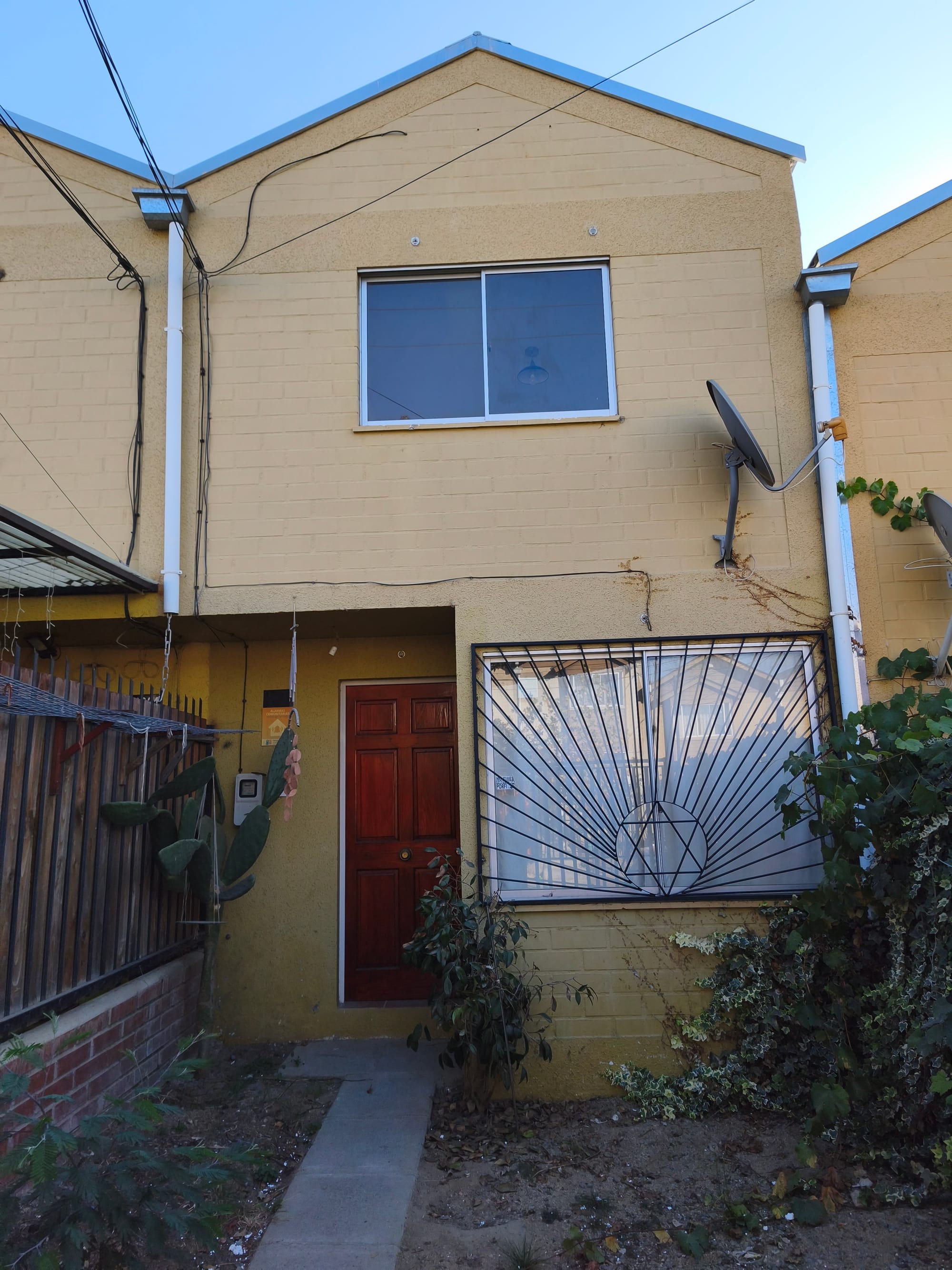 Venta sin Comisión Casa Remodelado 3 Dormitorios y 1 Baño