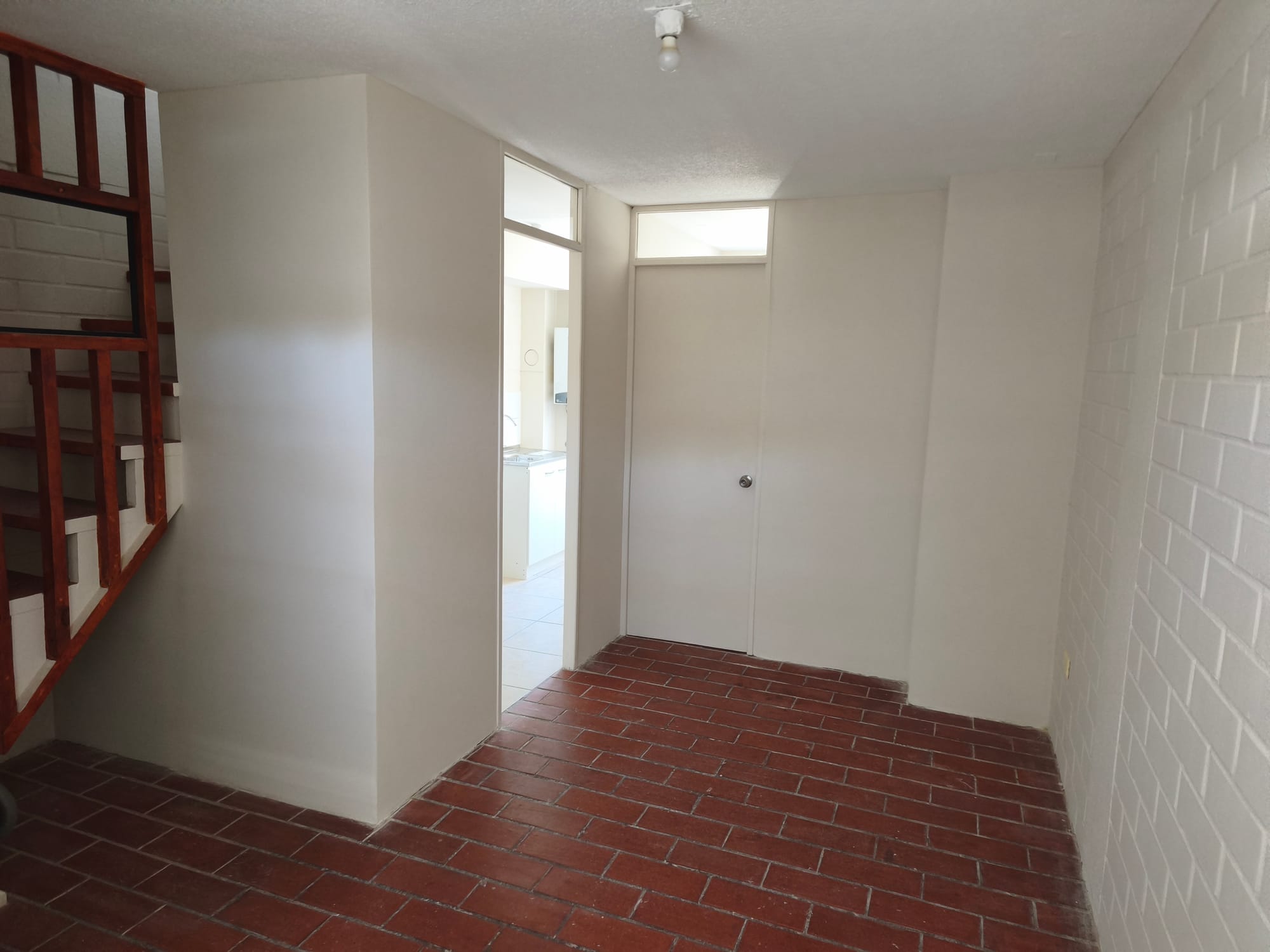 Venta sin Comisión Casa Remodelado 3 Dormitorios y 1 Baño