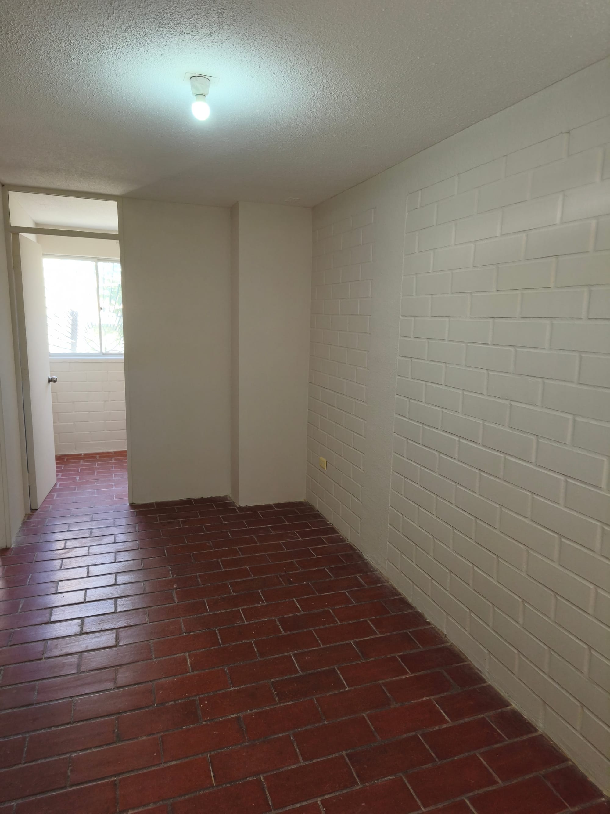 Venta sin Comisión Casa Remodelado 3 Dormitorios y 1 Baño