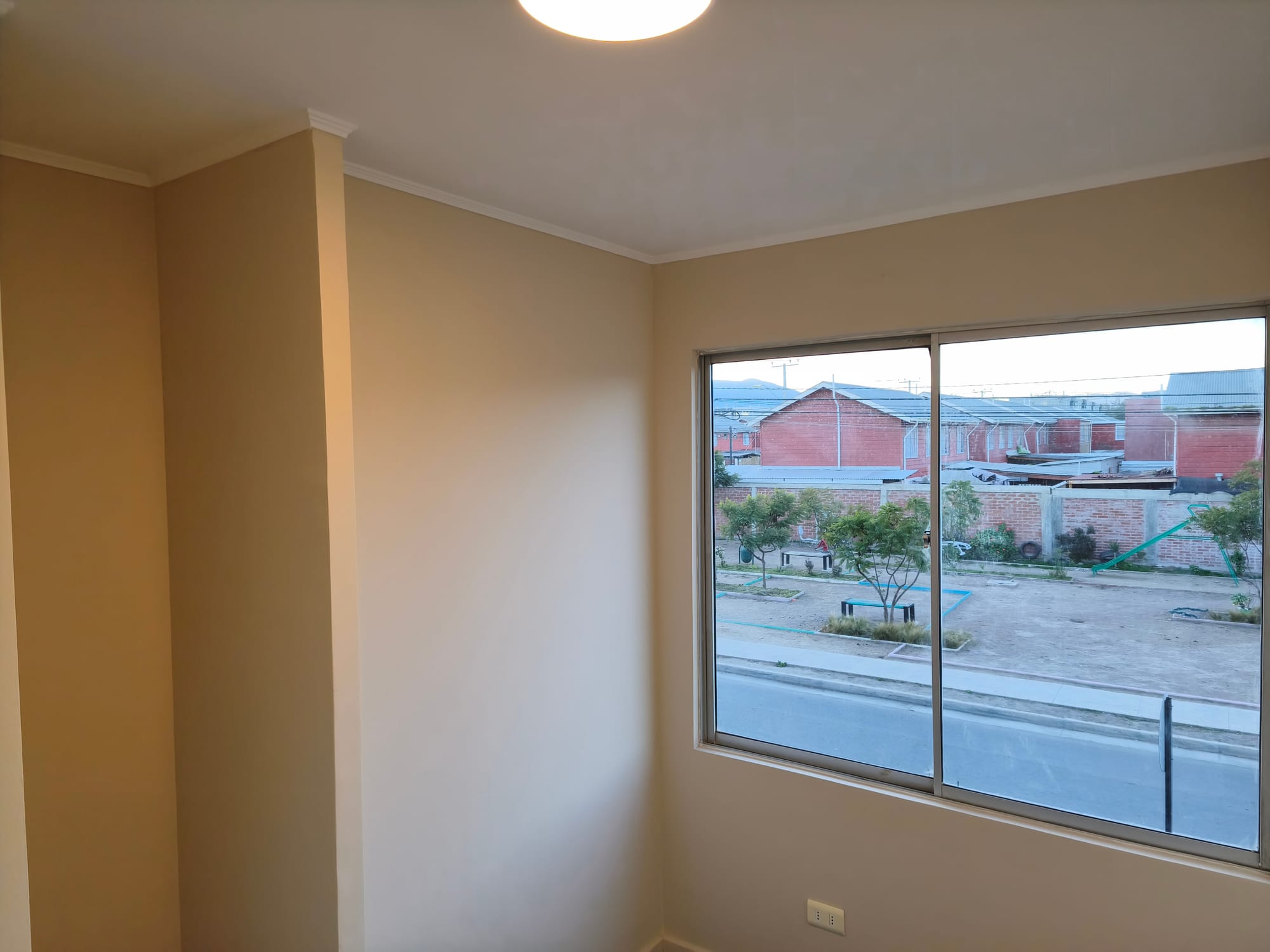 Venta sin Comisión Casa Remodelado 3 Dormitorios y 1 Baño