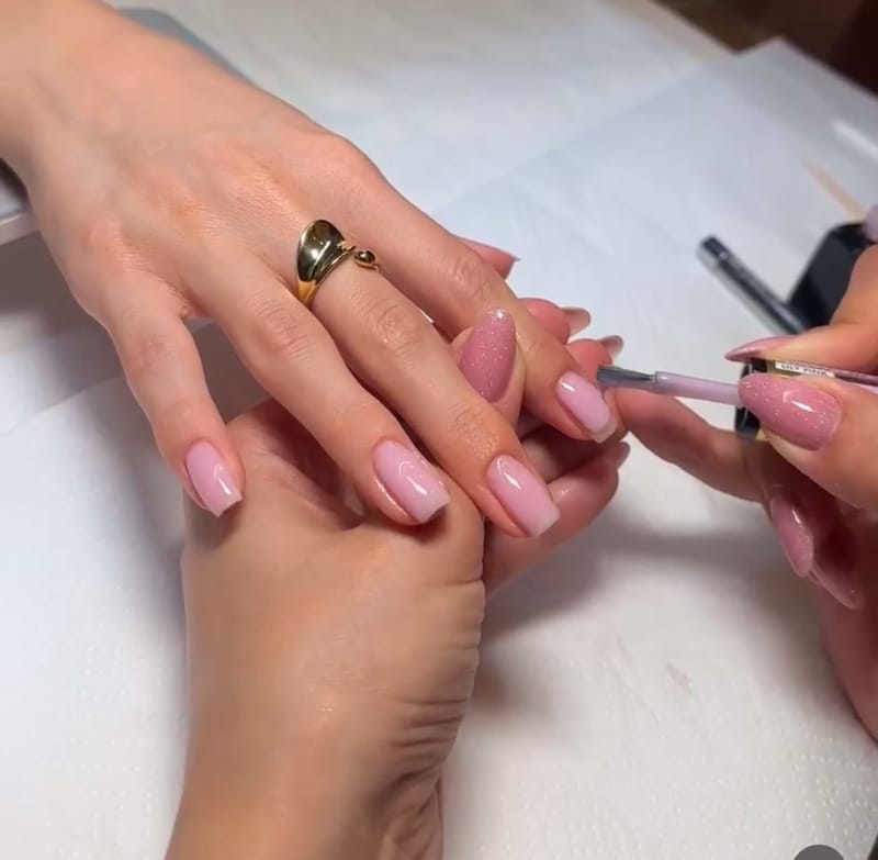 Manucure à Steinfort