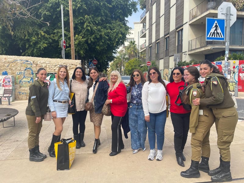 אלמנות חיל החימוש כובשות את תא