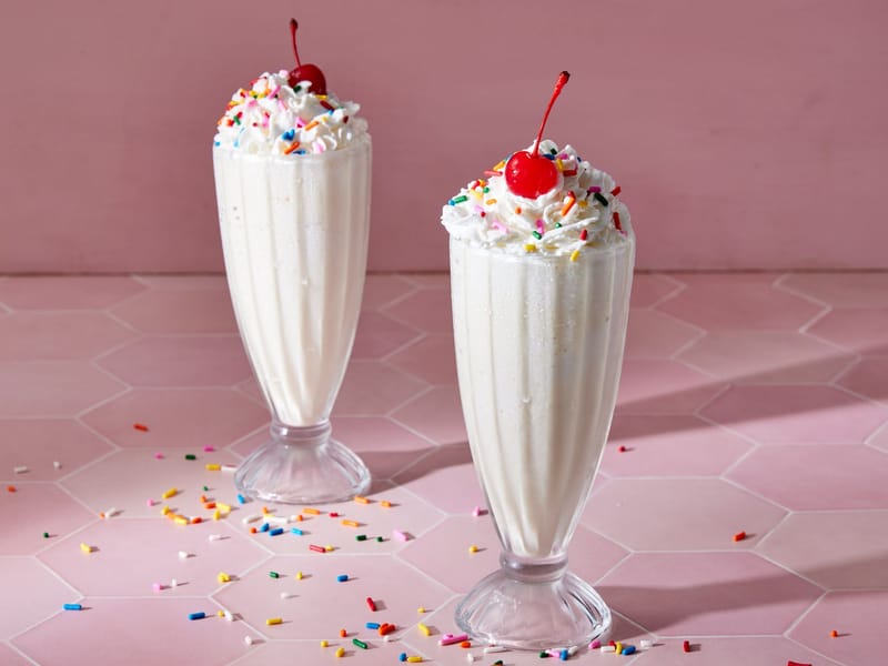 Çilekli Milkshake