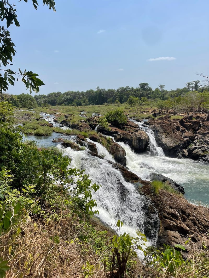 LUNSAR/ROKEL WATERFALL