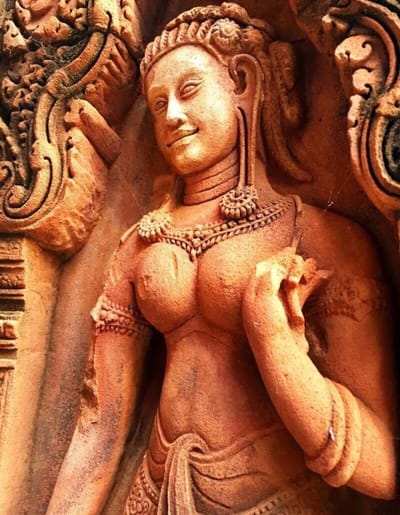 ツアーコース⑤　　　　　　　　　　　　小回りコース遺跡群+バンテアイ・スレイ遺跡+民家見学と手作り品（朝8時に出発）