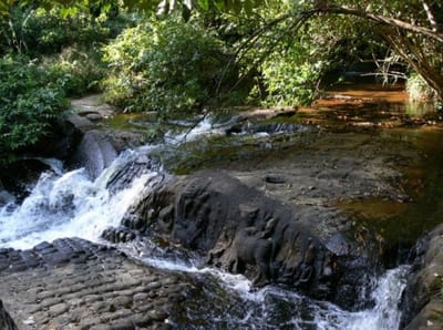 ツアーコース⑩　クバール・スピアン+バンテアイ・スレイ遺跡ツアー　【日本語ガイドKAON TRAVEL 】 　