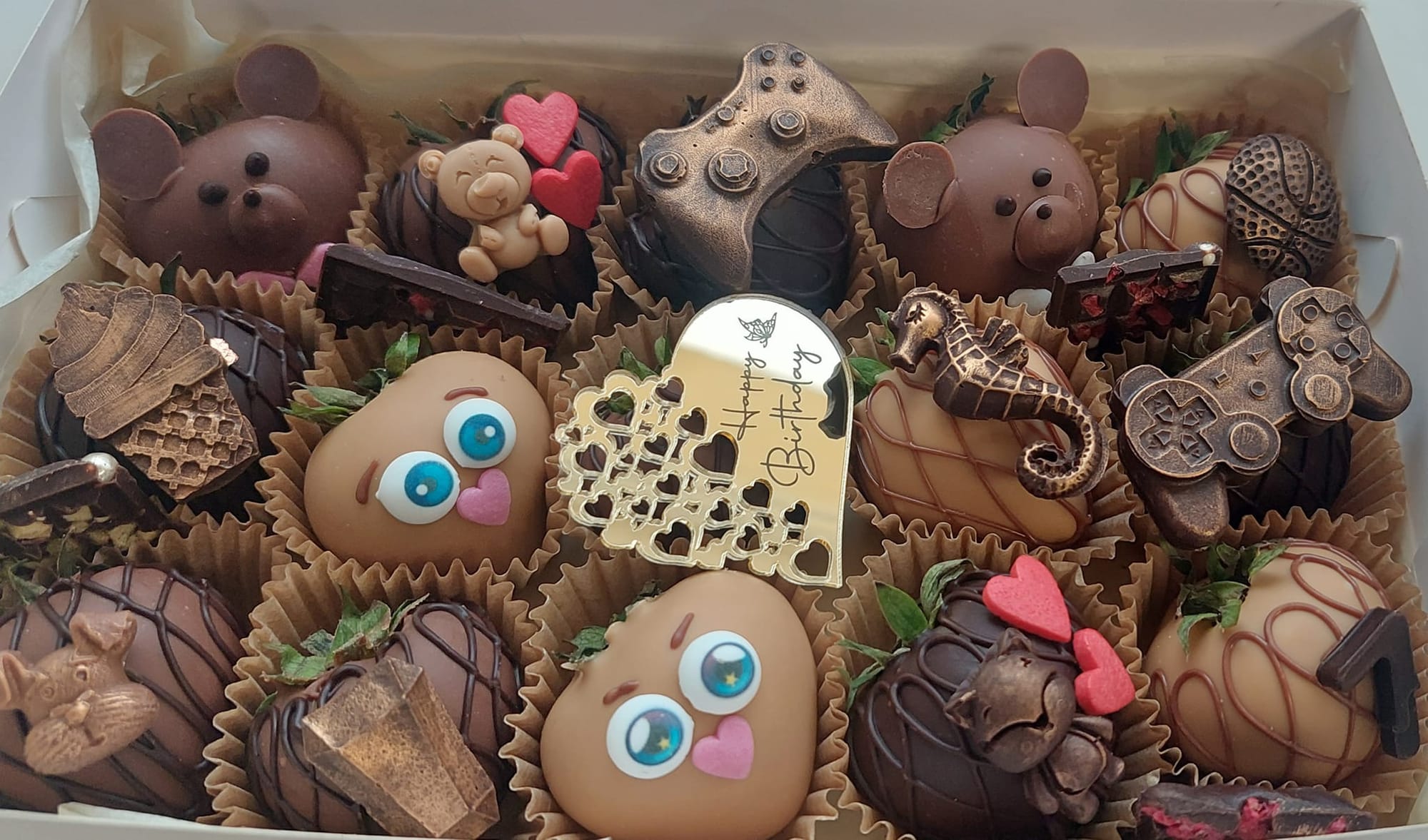 клубника в шоколаде на день рождение