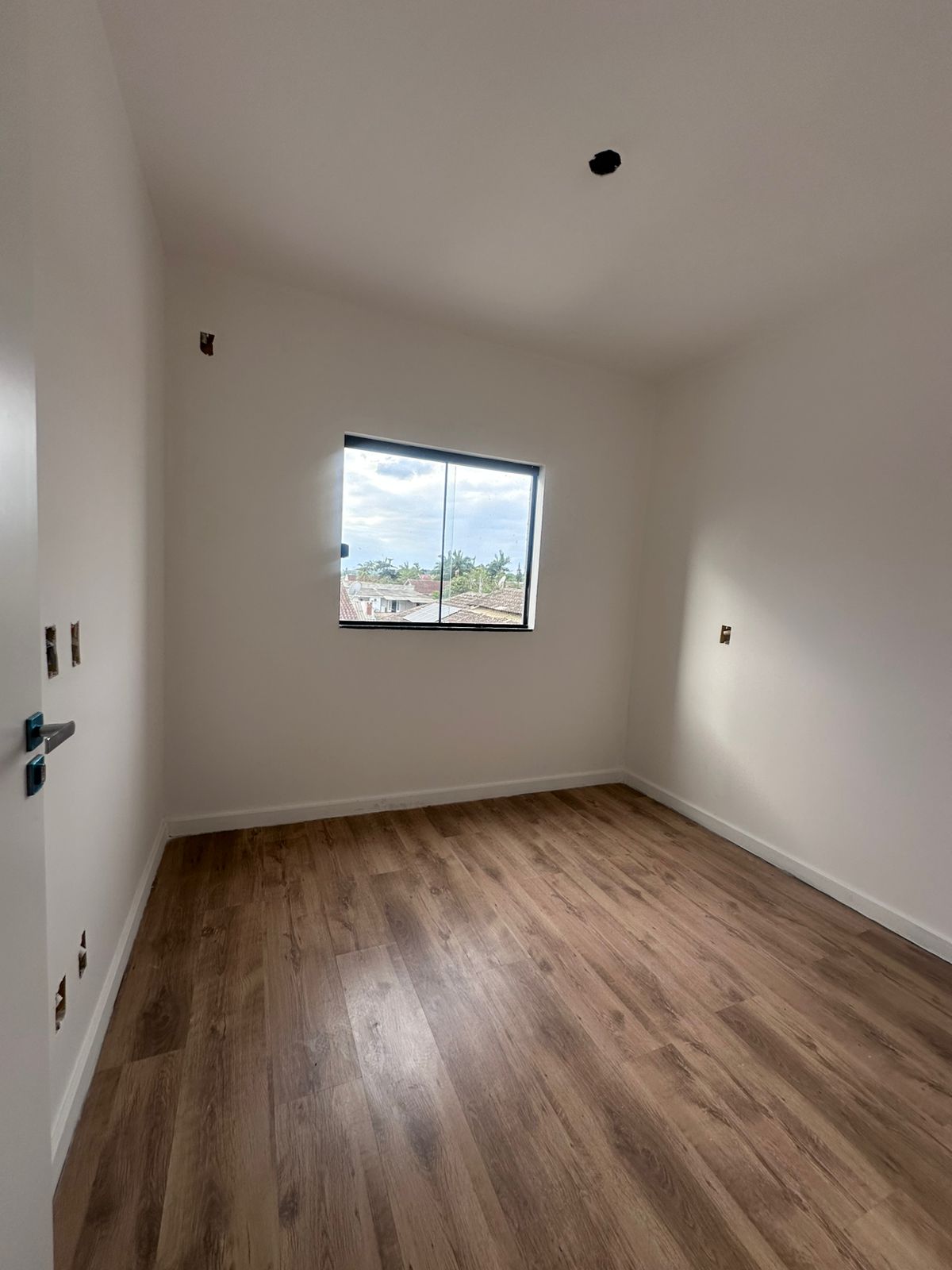 🏠 Amsterdã * UNID. 01 🔴I 02🔴 I 03 🟢I 04 🟢