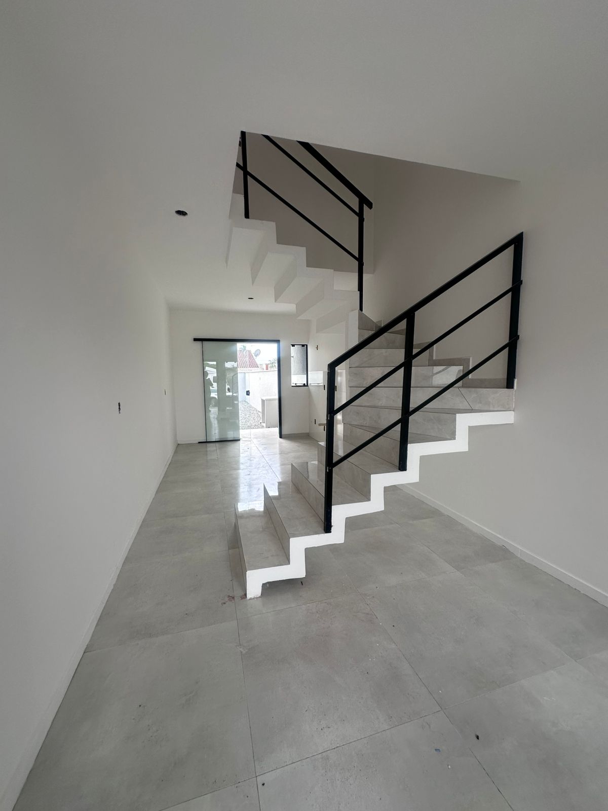 🏠 Amsterdã * UNID. 01 🔴I 02🔴 I 03 🟢I 04 🟢