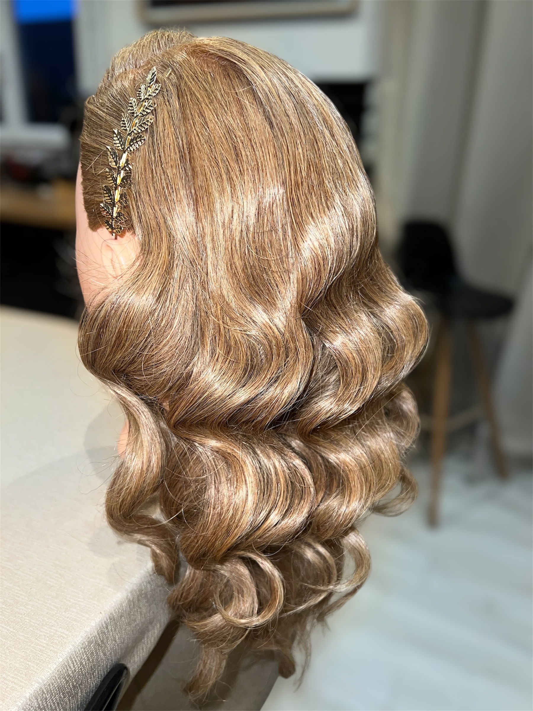 Hollywood Waves