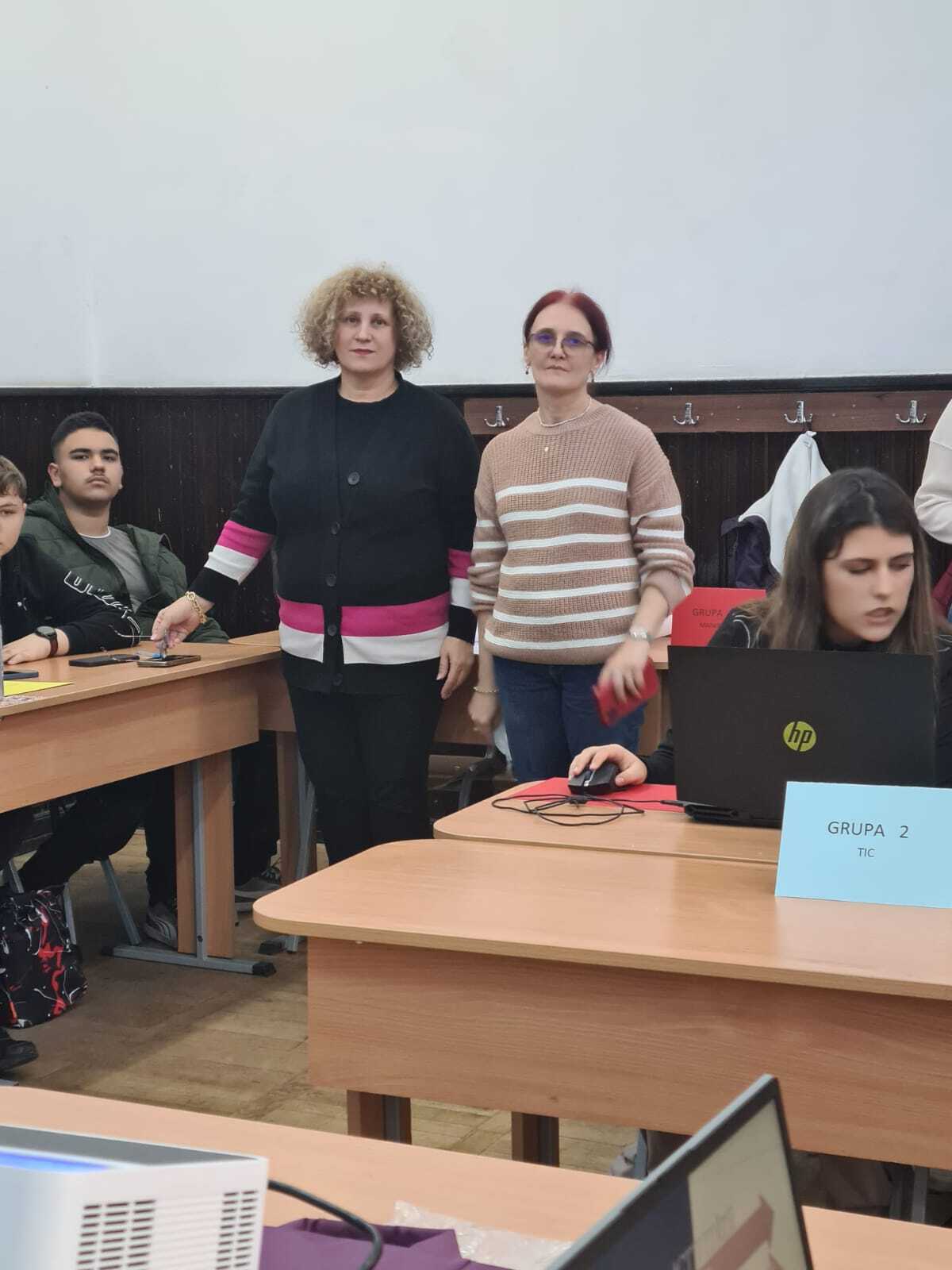 IMAGINI DIN CADRUL  SESIUNILOR DE COMUNICĂRI ȘTIINȚIFICE  / PROIECTE STEAME 