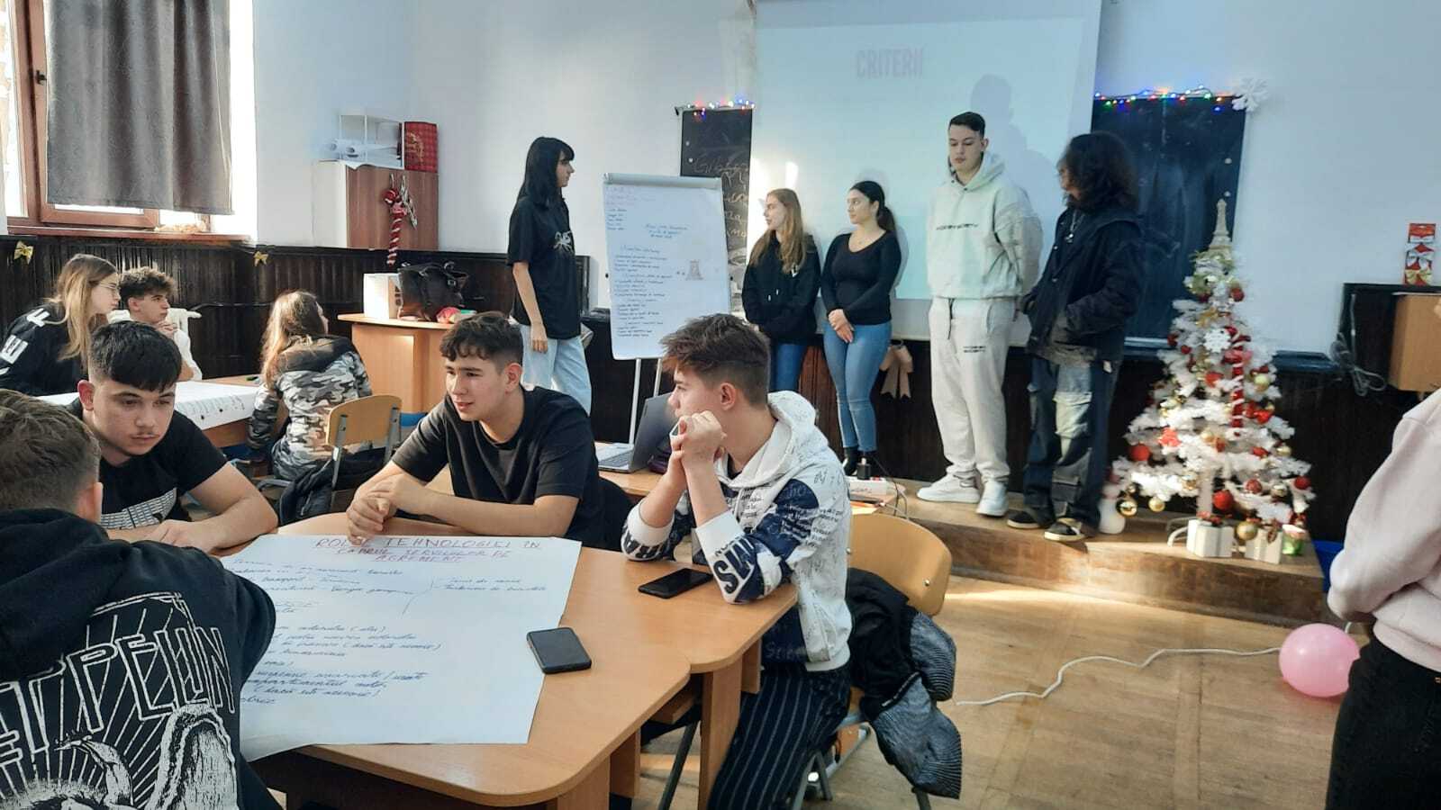 IMAGINI DIN CADRUL  SESIUNILOR DE COMUNICĂRI ȘTIINȚIFICE  / PROIECTE STEAME 