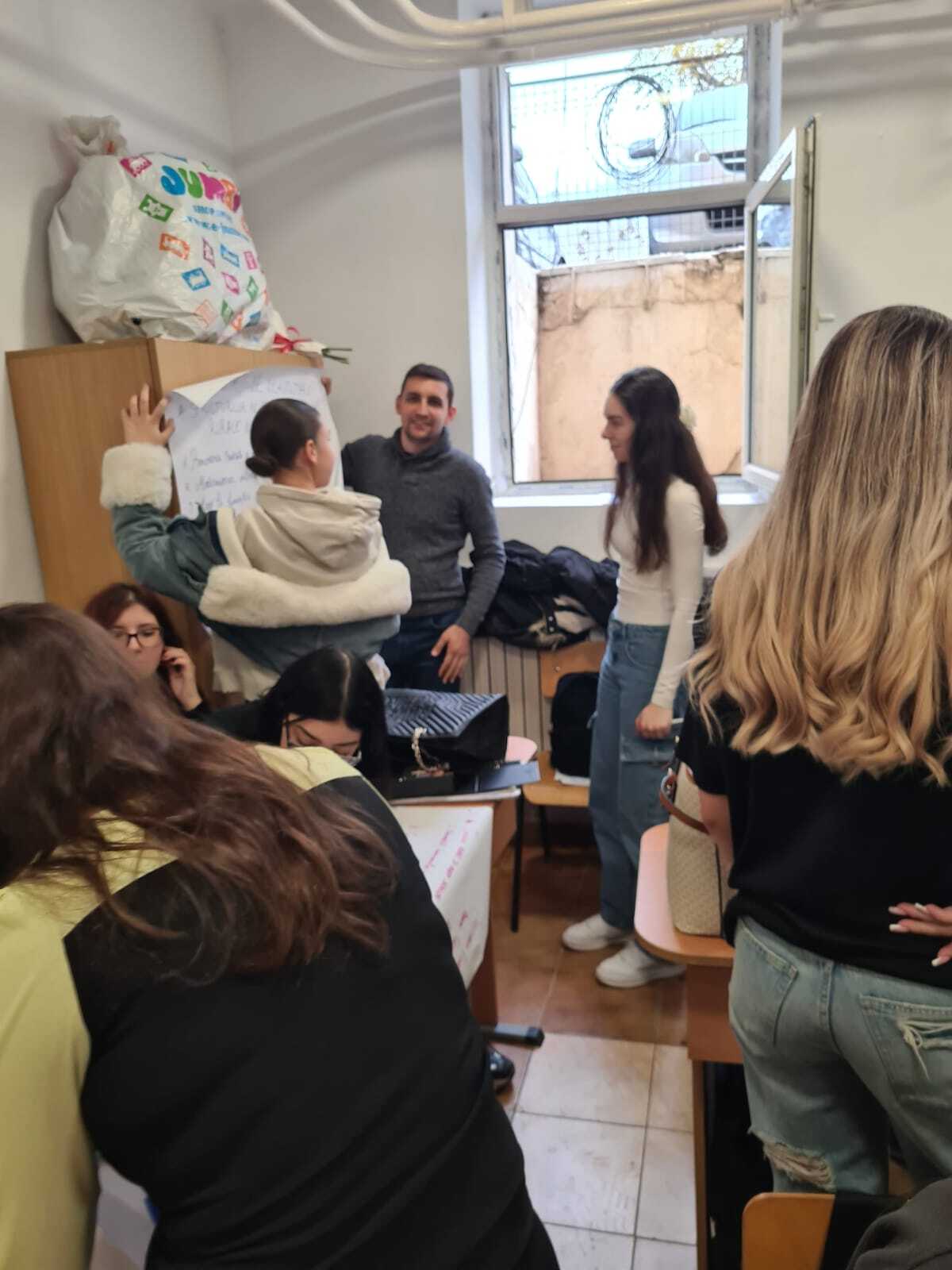 IMAGINI DIN CADRUL  SESIUNILOR DE COMUNICĂRI ȘTIINȚIFICE  / PROIECTE STEAME 