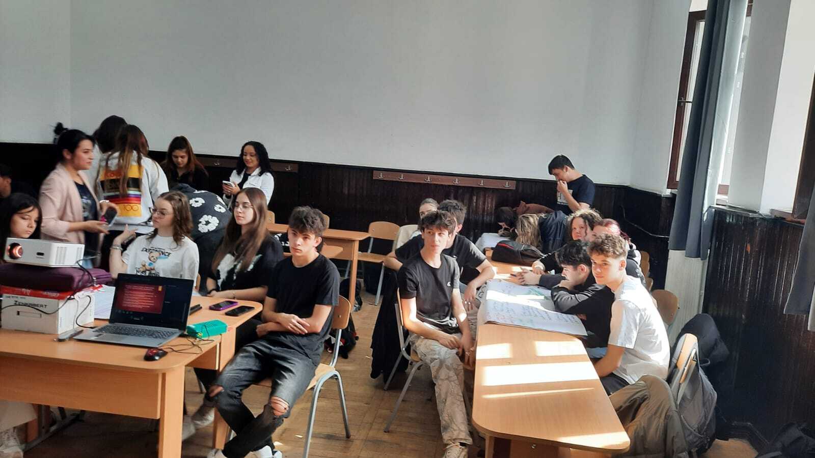 SESIUNE DE COMUNICĂRI ȘTIINȚIFICE 13 MARTIE 2025 