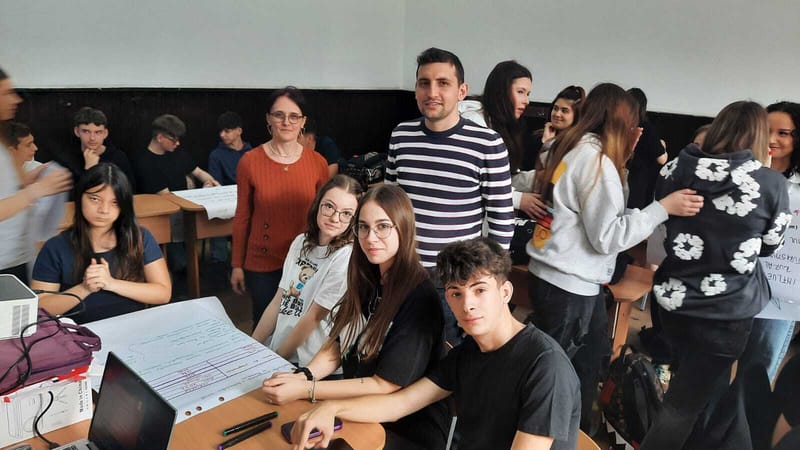 SESIUNE DE COMUNICĂRI ȘTIINȚIFICE - LUNA MARTIE 2025