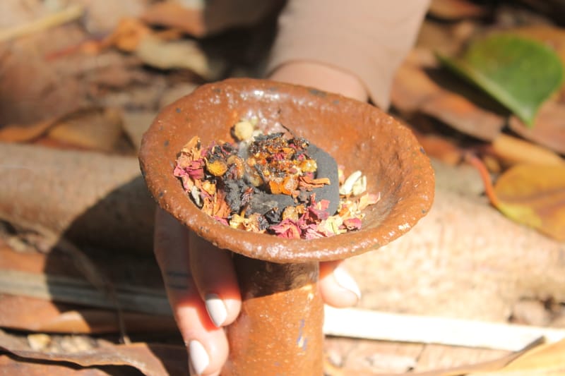 עשן של התחלות חדשות: טקס תשליך ל-2026