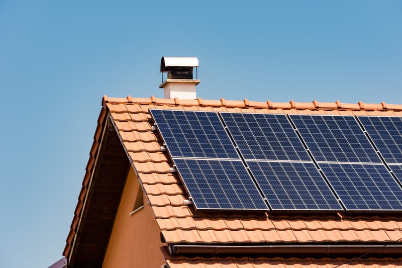 Installation de panneaux solaires