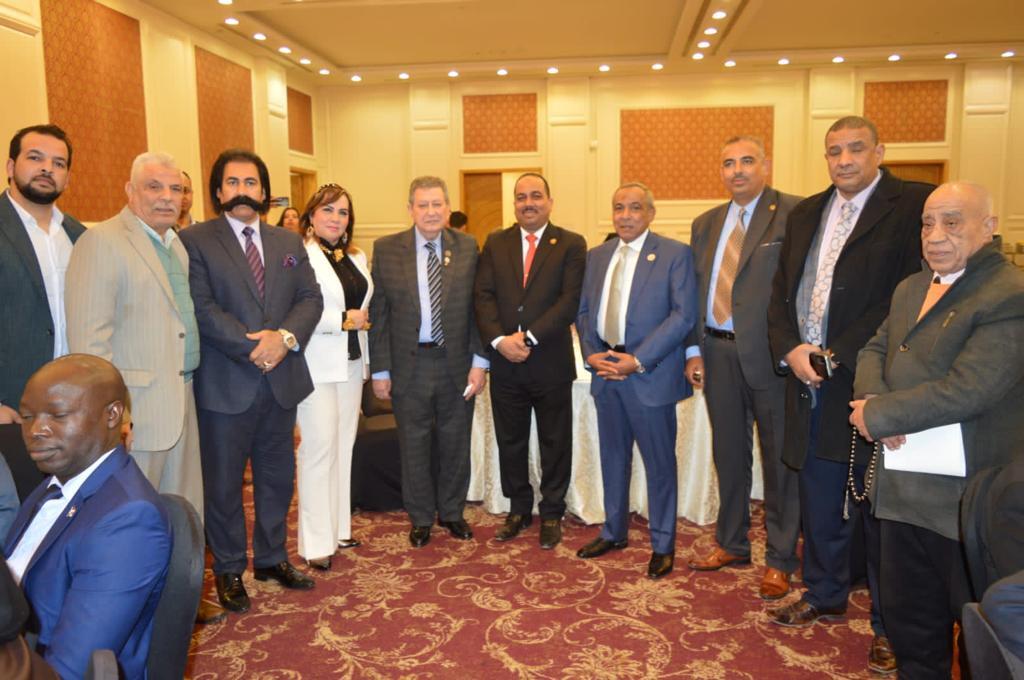 مؤتمر بفندق تريونف 