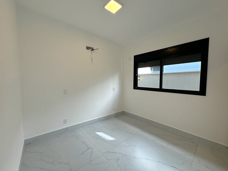 Casa Térrea Condomínio Fechado