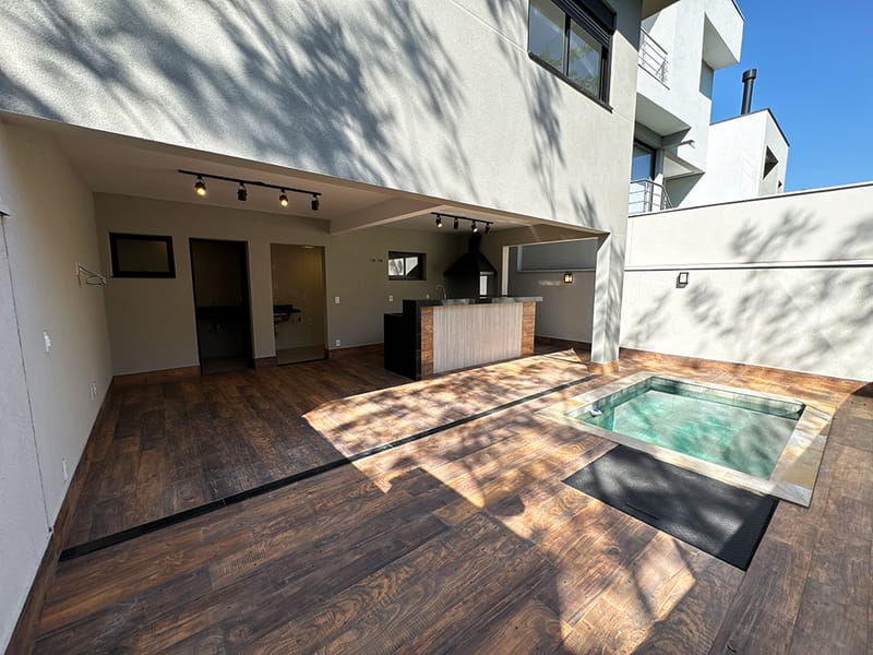 Casa Térrea Condomínio Fechado