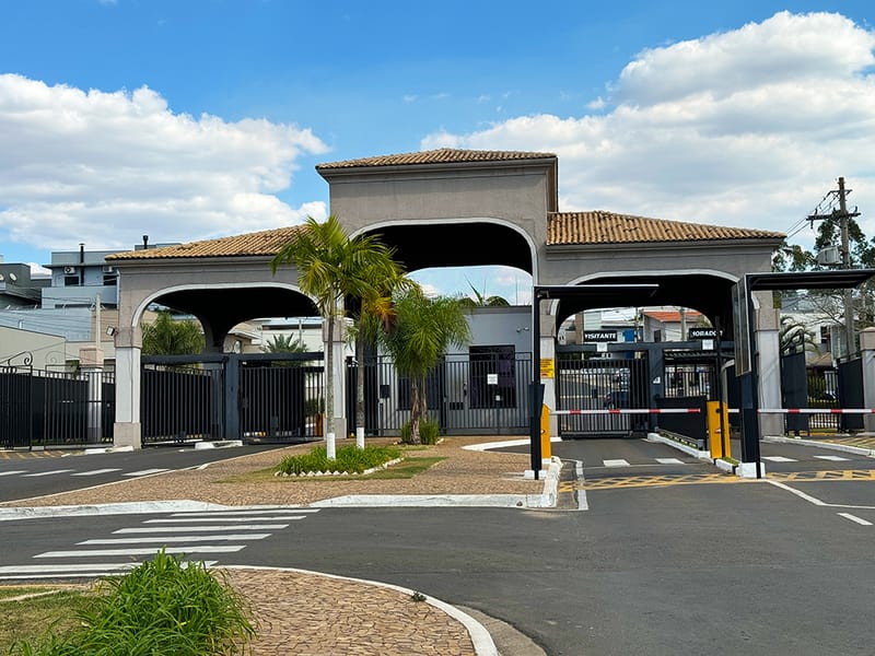 Casa Térrea Condomínio Fechado