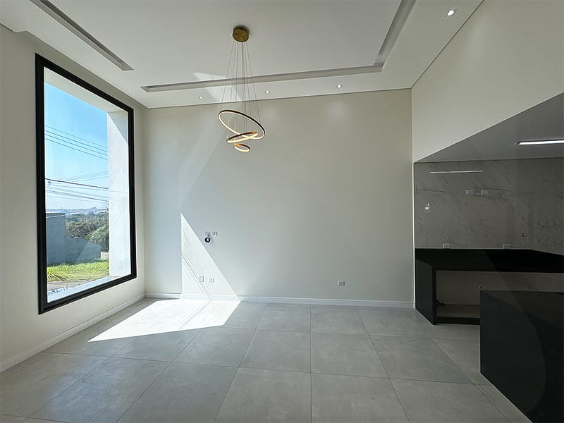 Casa Térrea com piscina - Condomínio Solei.