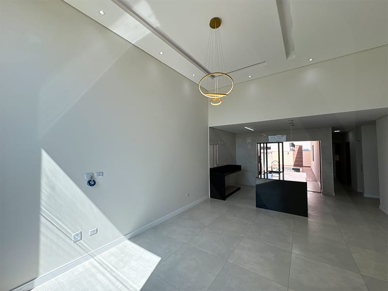 Casa Térrea com piscina - Condomínio Solei.