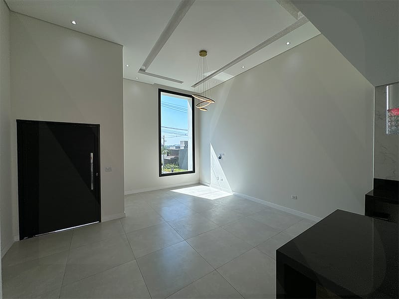 Casa Térrea com piscina - Condomínio Solei.