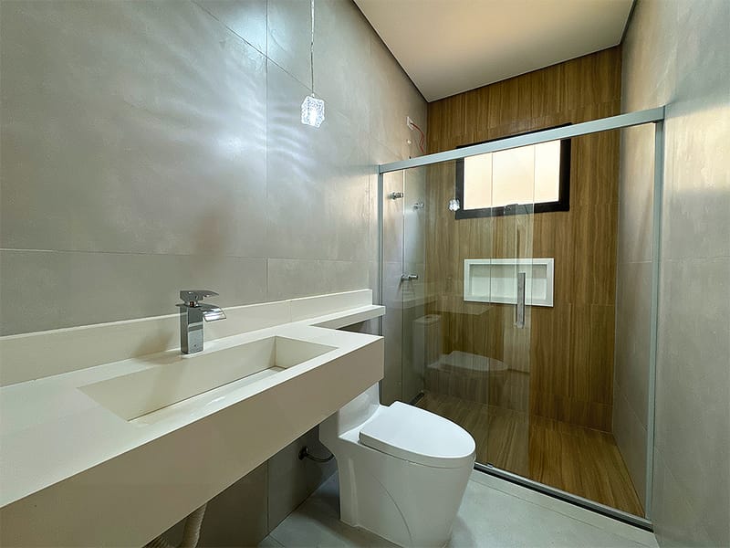 Casa Térrea com piscina - Condomínio Solei.