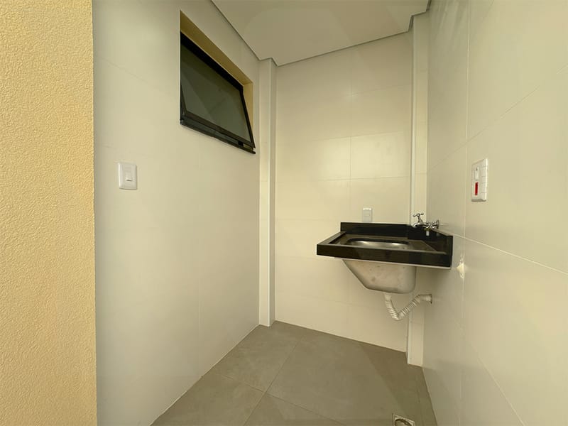 Casa Térrea com piscina - Condomínio Solei.