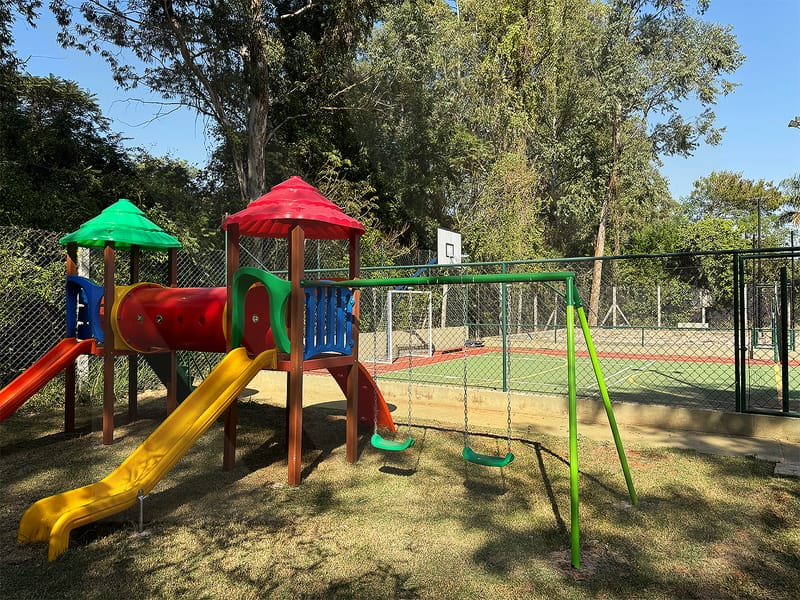 Terreno Plano - Loteamento Fechado - Rivera - Agua Branca 