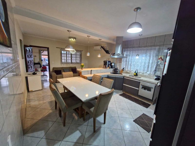 Casa residencial no bairro São Luiz - Piracicaba