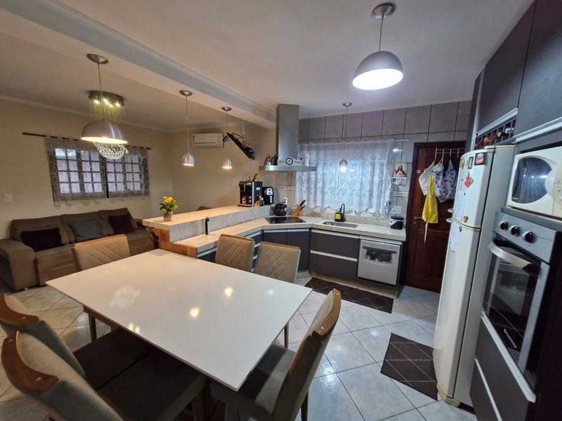 Casa residencial no bairro São Luiz - Piracicaba