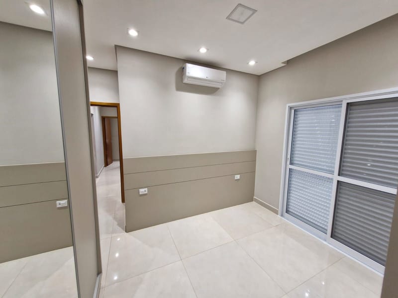 Casa em condomínio no Lazuli Club