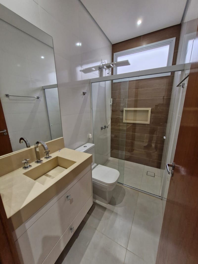 Casa em condomínio no Lazuli Club