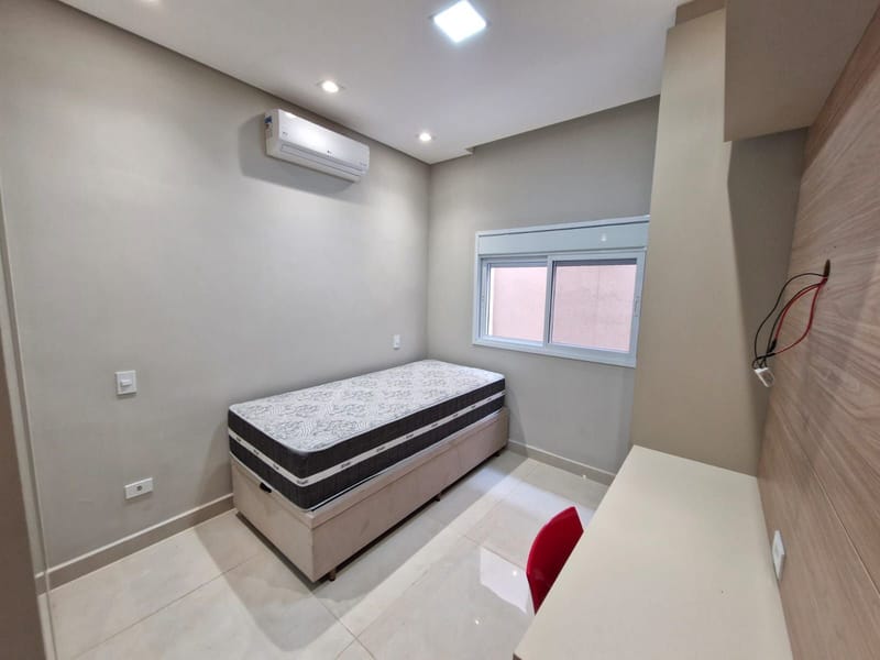 Casa em condomínio no Lazuli Club