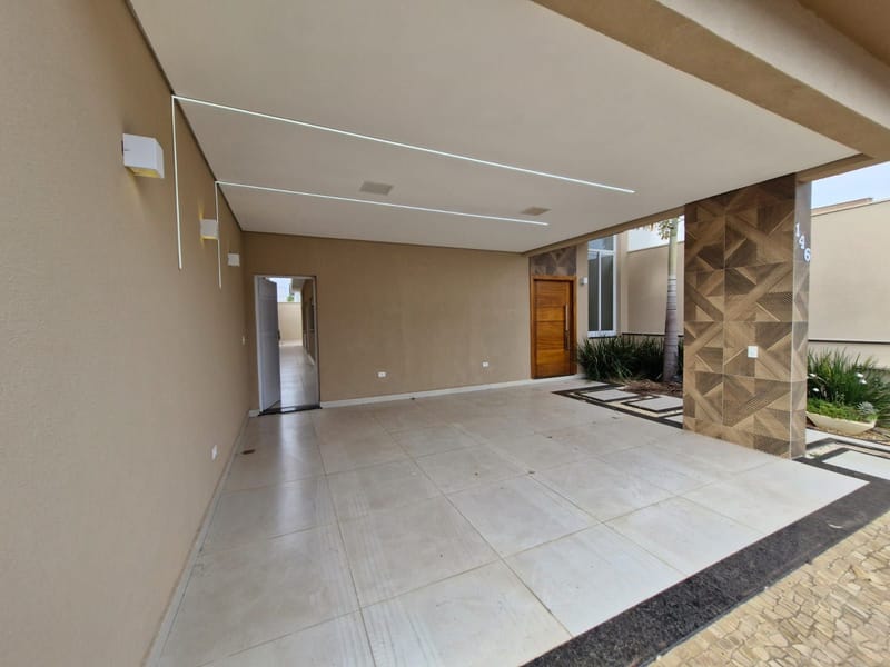 Casa em condomínio no Lazuli Club