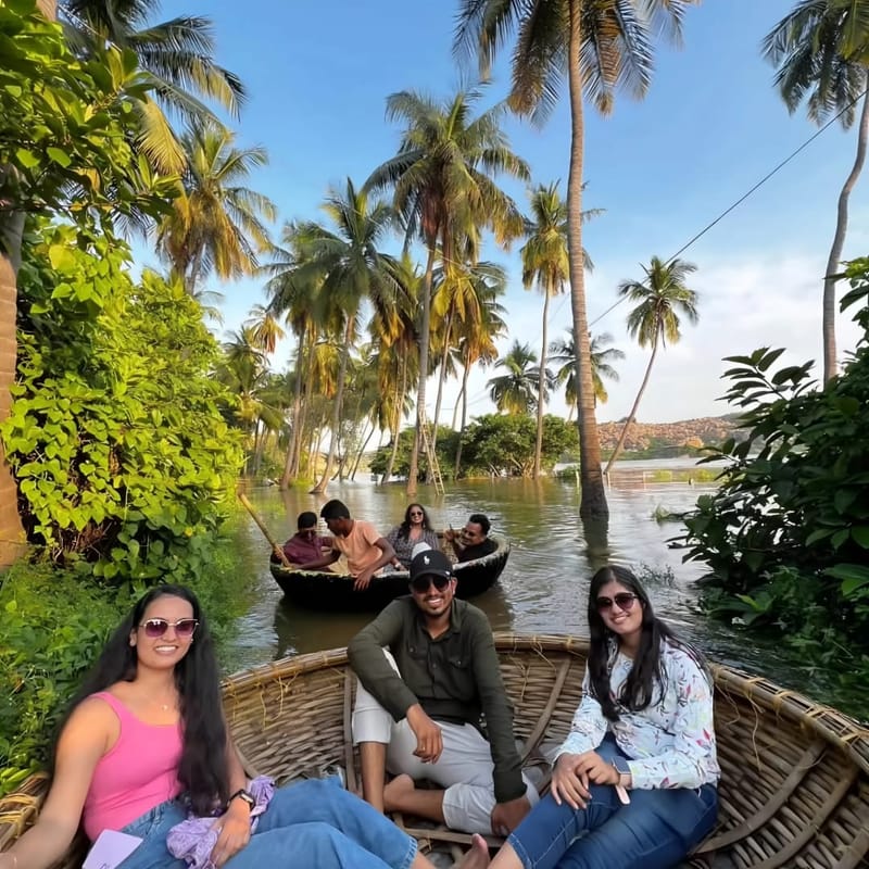 Corecal boat ride ine Tungabhadra river